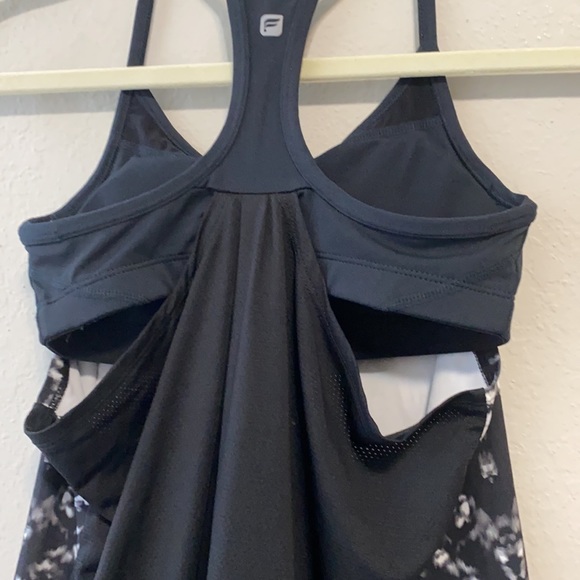Fabletics Norwalk Abstract Shelf Bra Tank Top - Picture 10 of 12